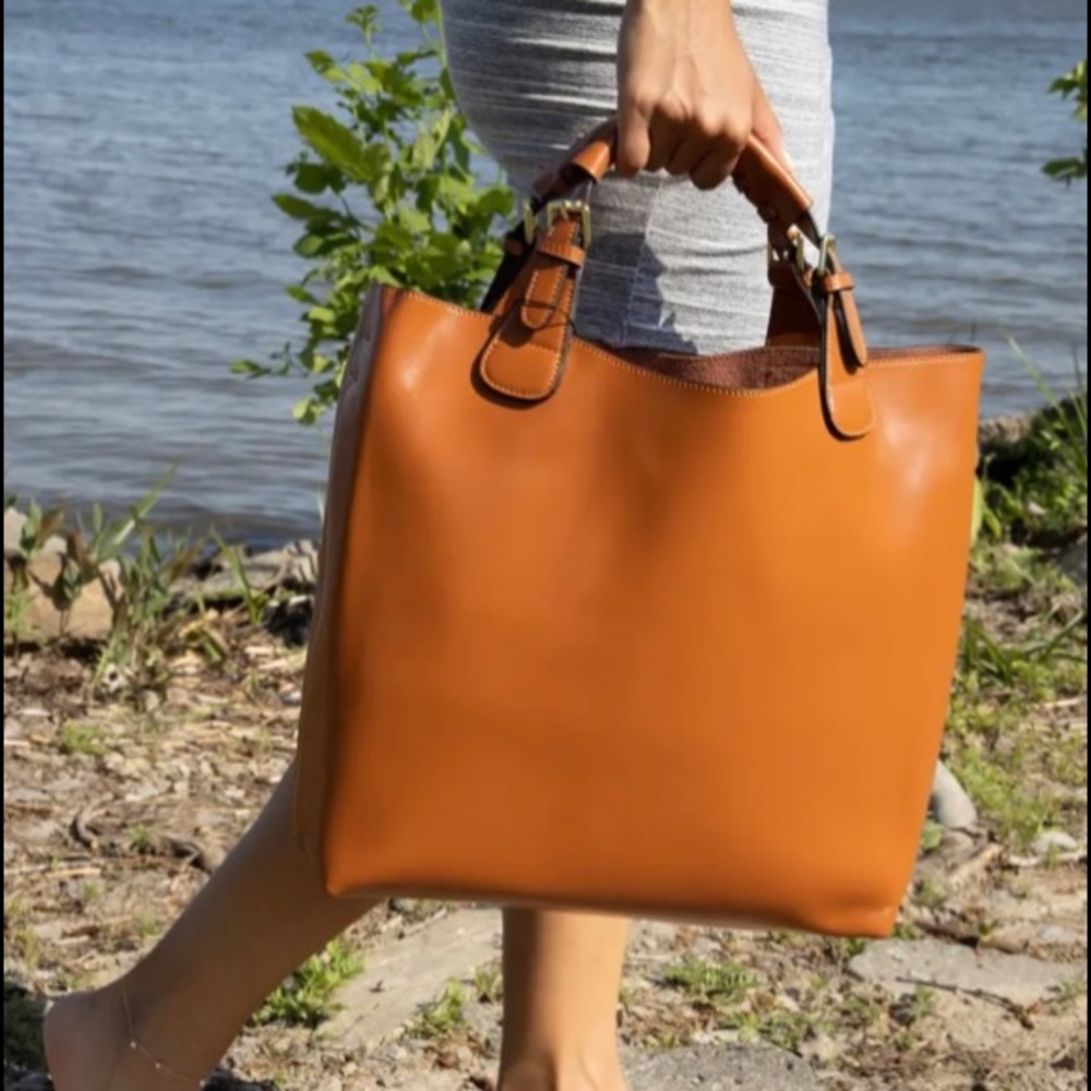 Pre order your Leather Shoulder bag / tote bag with long strap TODAY!